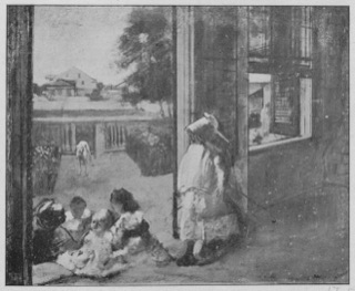 Enfants assis sur le perron d’une maison de campagne