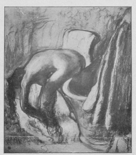 Après le bain, femme s'essuyant.