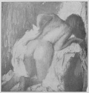 Femme s'essuyant