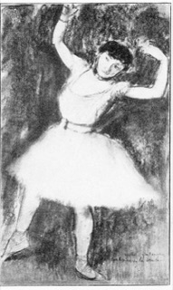 Danseuse en blanc, les bras levés