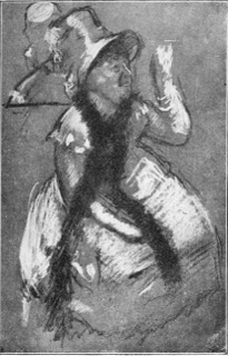 Femme coiffée d'un chapeau de paille