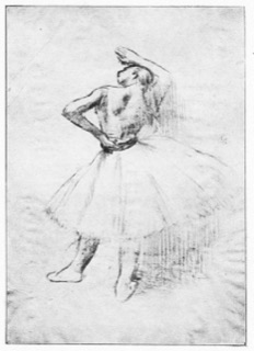 Danseuse debout, le bras droit levé.