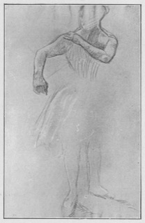 Danseuse rajustant l'épaulette de son corsage